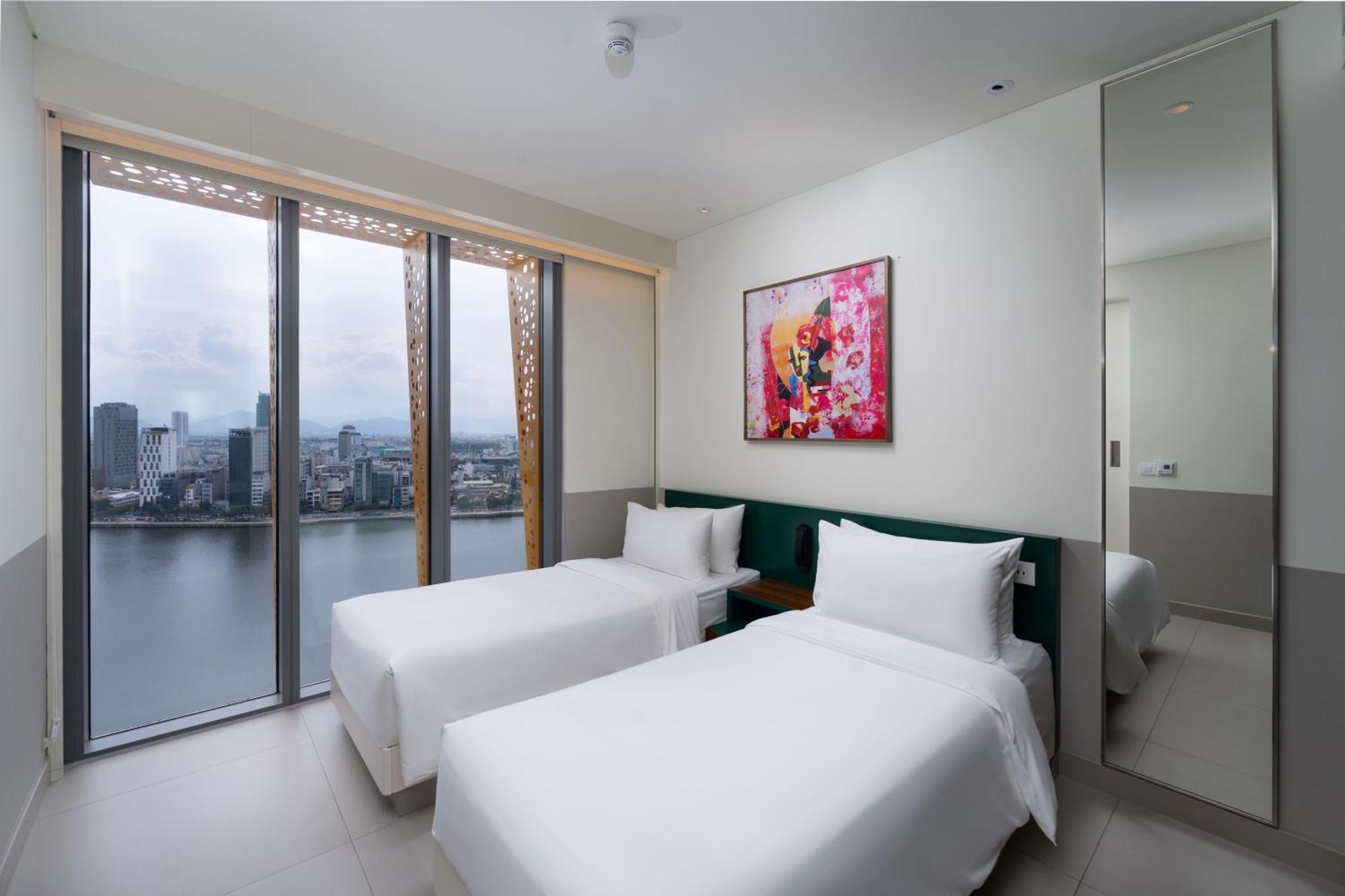 Wink Icon Riverside - Luxury - 24hrs & Rooftop Pool Bar 5* Đà Nẵng