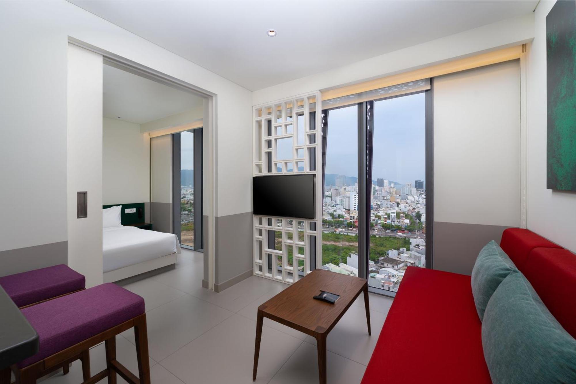 Wink Icon Riverside - Luxury - 24hrs & Rooftop Pool Bar 5*