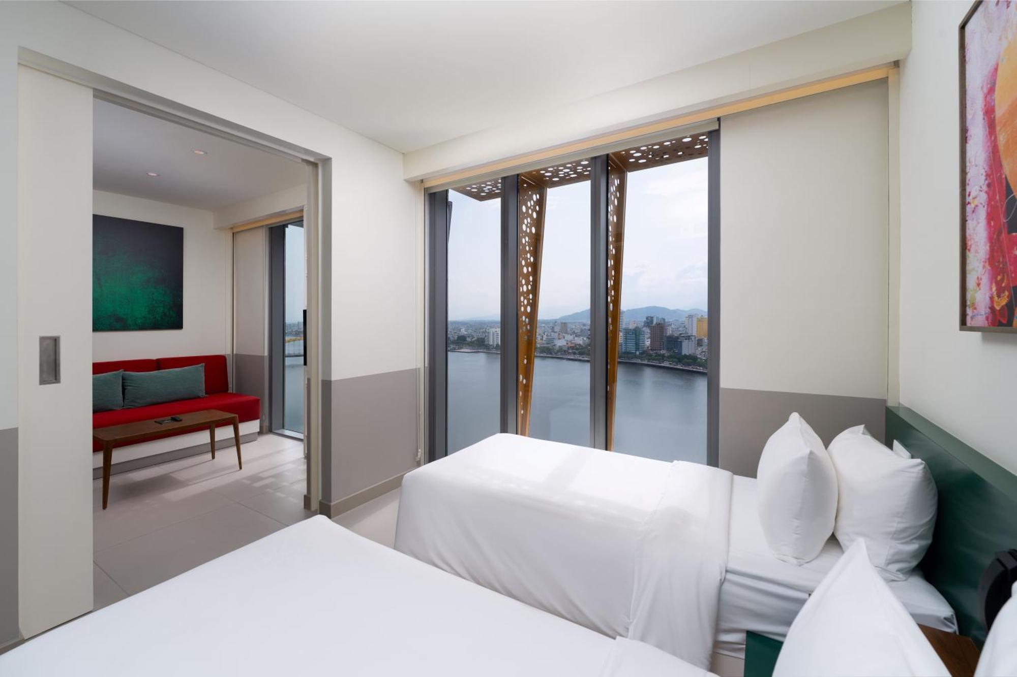 Wink Icon Riverside - Luxury - 24hrs & Rooftop Pool Bar 5* Đà Nẵng