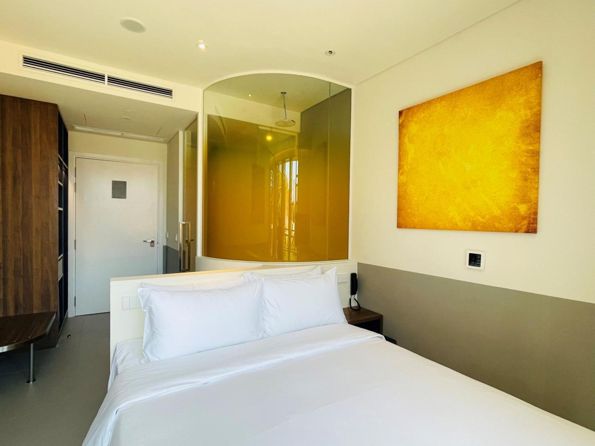 Hotel Wink Icon Riverside - Luxury - 24hrs & Rooftop Pool Bar