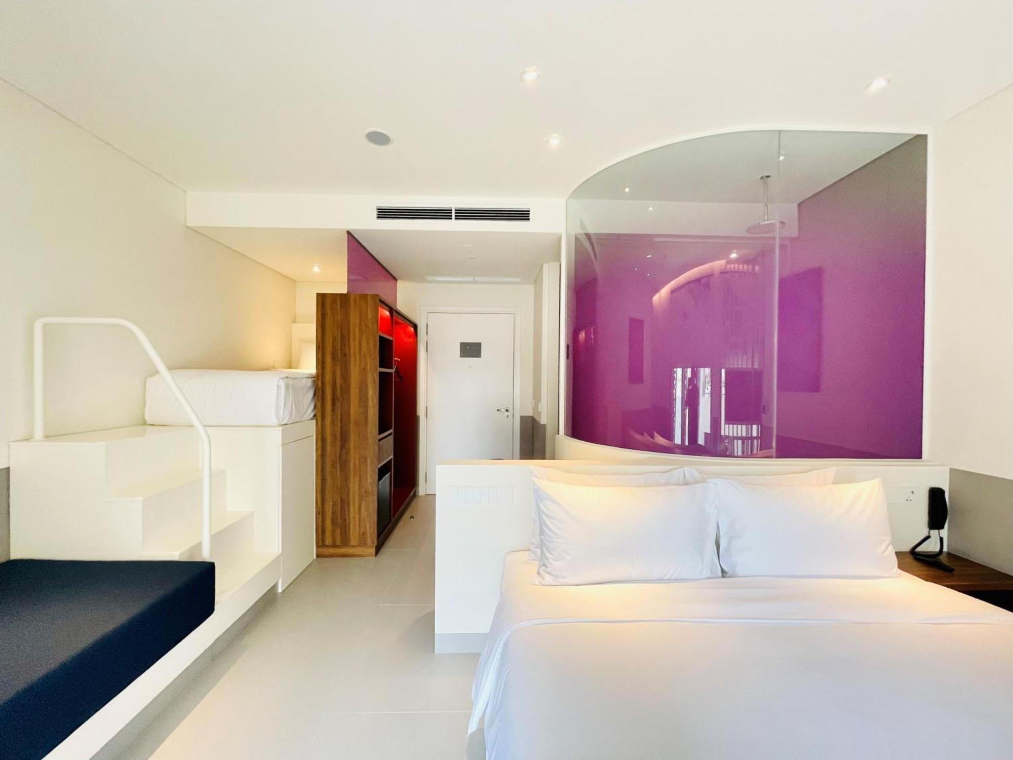 Wink Icon Riverside - Luxury - 24hrs & Rooftop Pool Bar