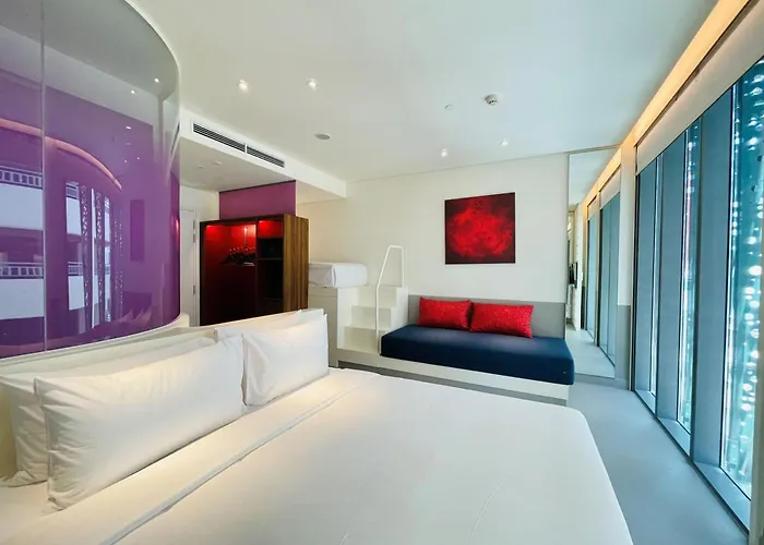 Wink Icon Hotel Danang Riverside - Luxury Suites - 24Hrs Stay & Rooftop Pool Bar